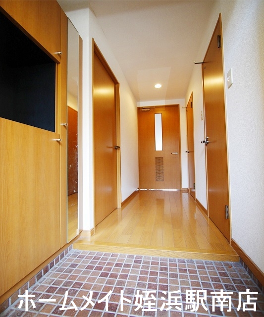 その他設備　★天井高下駄箱で玄関廻りもスッキリです★