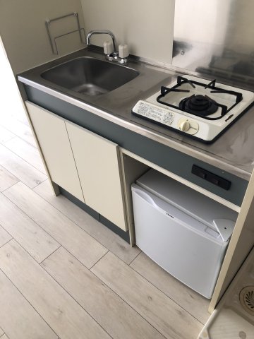 キッチン　コンパクトなキッチンで掃除もラクラク