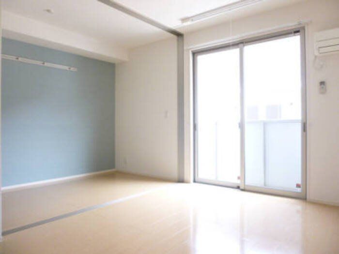 居室・リビング　※別号室参考写真です