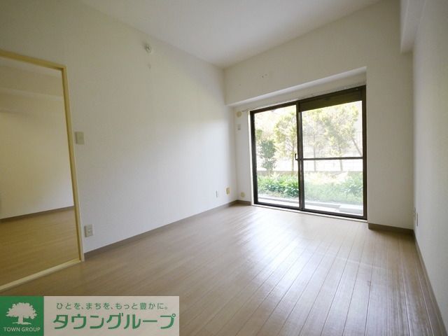 居室・リビング　★明るい居室です★