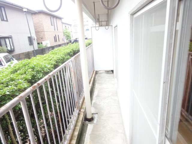 バルコニー　同物件別室の写真です