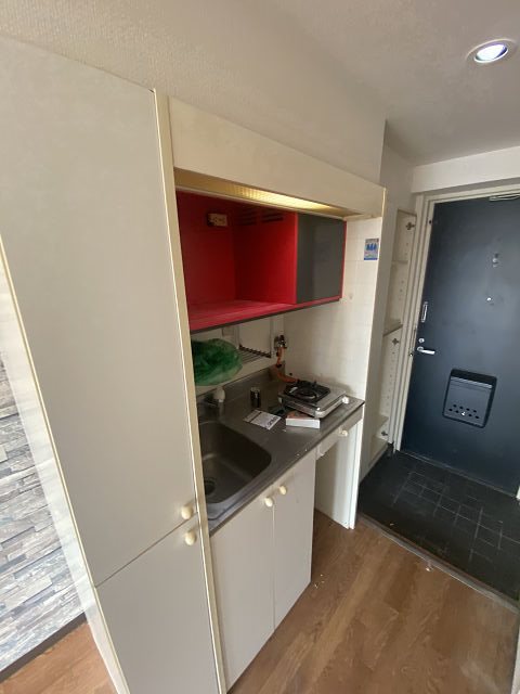 キッチン　コンパクトなキッチンで掃除もラクラク