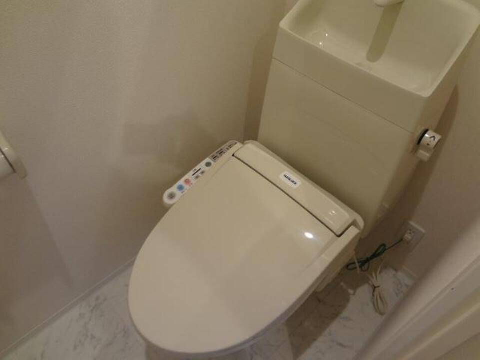 トイレ　トイレ