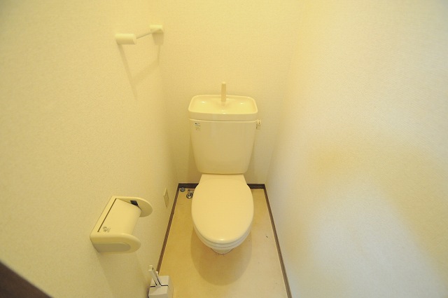 トイレ　※別部屋参考写真