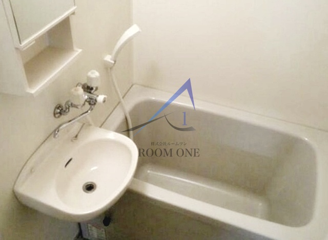 バス・シャワールーム　お風呂です。