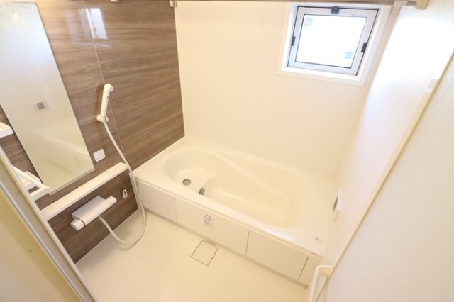 バス・シャワールーム　きれいなお風呂です