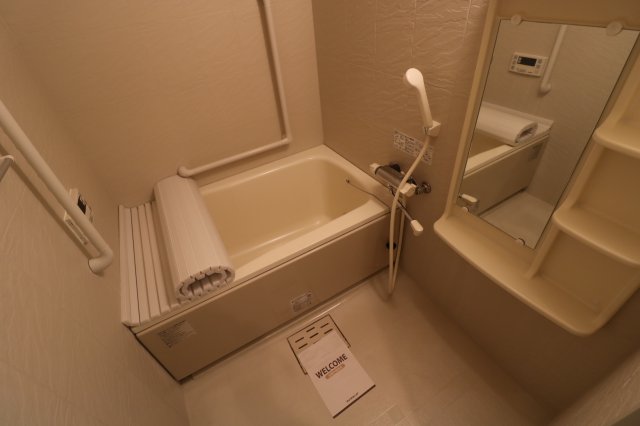 バス・シャワールーム　※同間取り別部屋参考写真