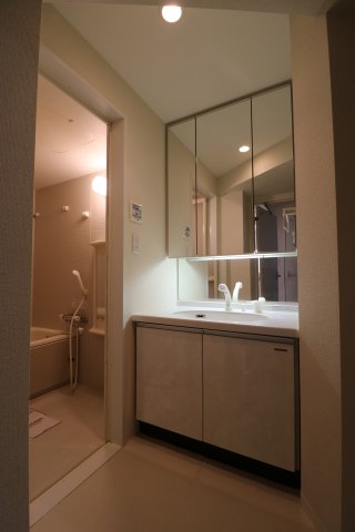 洗面設備　※同間取り別部屋参考写真