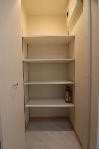 収納　※同間取り別部屋参考写真