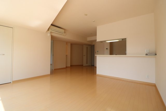 居室・リビング　※同間取り別部屋参考写真