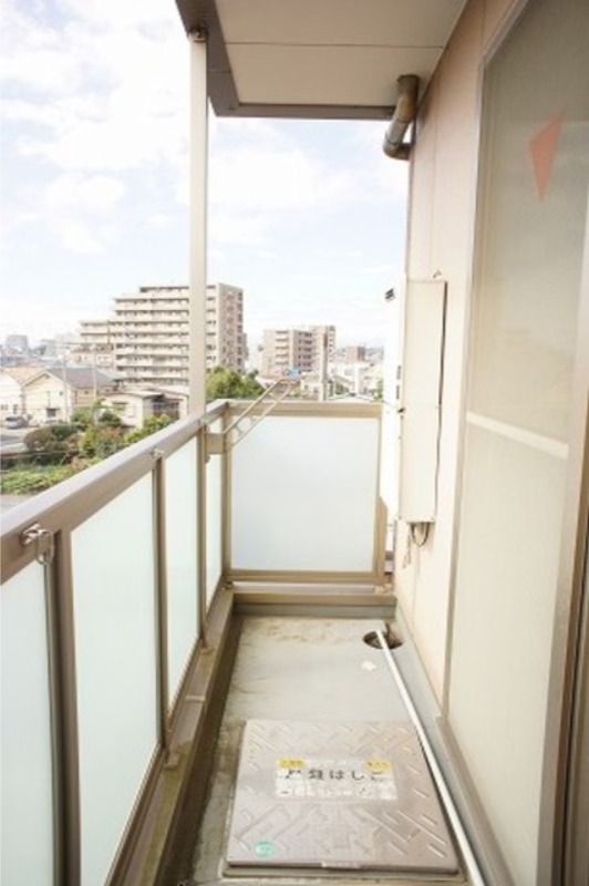 バルコニー　図面と現状に相違がある場合には現状を優先