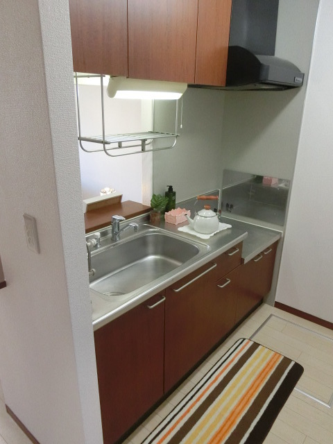 キッチン　収納もたっぷり備えたキッチンシンク。