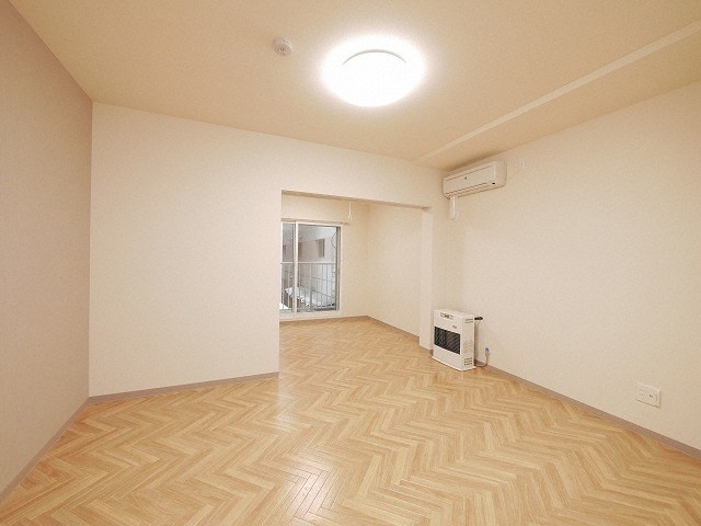 居室・リビング　※他号室の写真になります。雰囲気のご参考にどうぞ♪