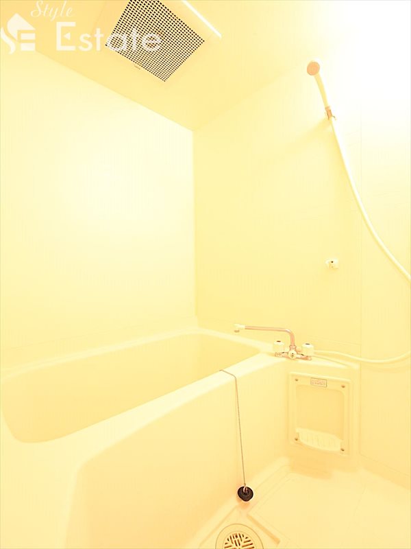 バス・シャワールーム　バスルーム