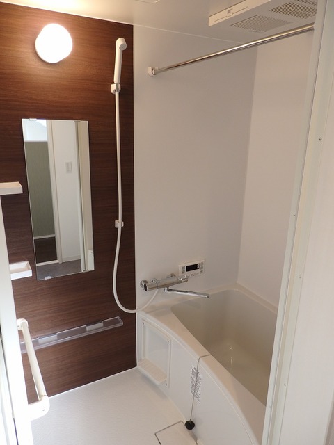 バス・シャワールーム　浴室