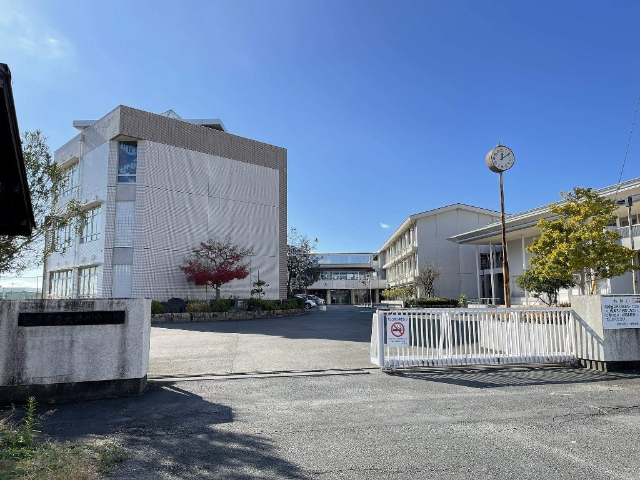 中学校　焼津市立大井川中学校（中学校）まで3008m