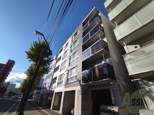 建物外観　札幌市中央区南８条西「ＣａｓａＪｕｌｉａ」