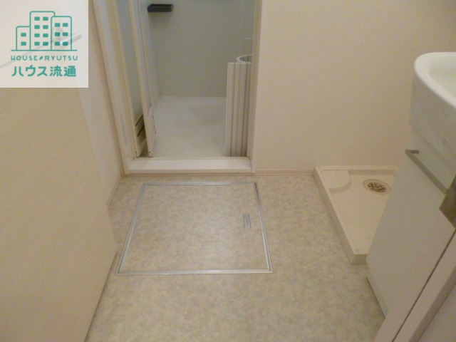 洗面設備　＊写真は別号室です