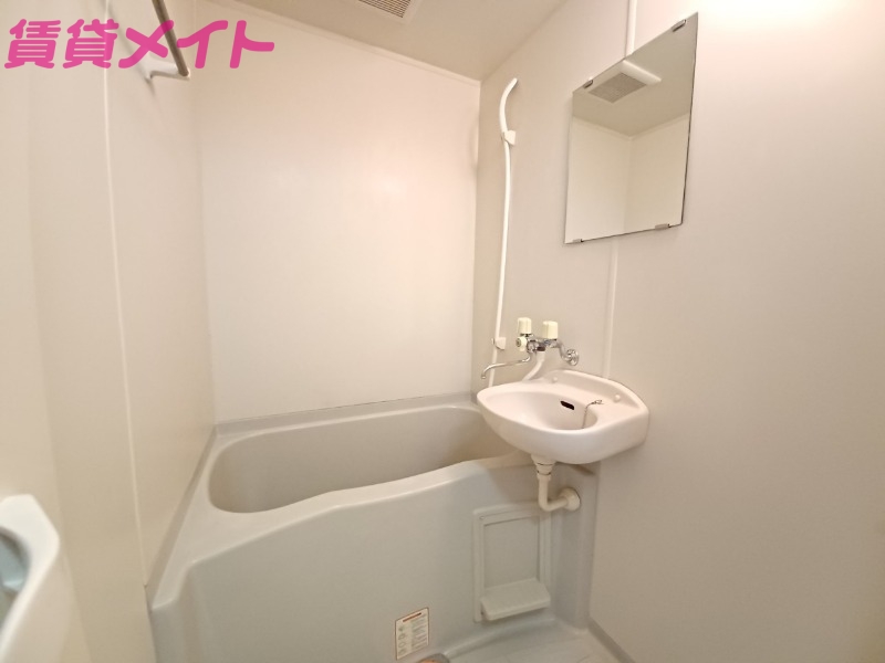 バス・シャワールーム　別部屋画像参考