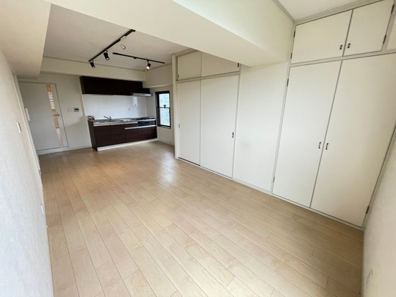 居室・リビング　※別の部屋の写真です
