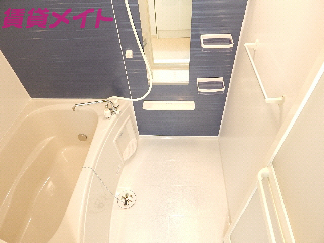 バス・シャワールーム　同タイプの部屋写真です。