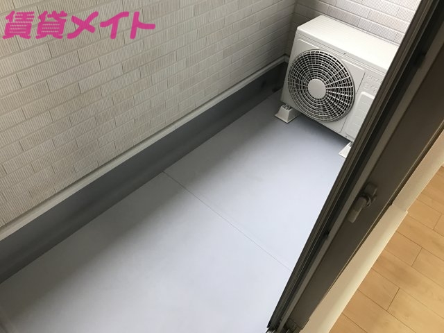 バルコニー　同タイプの部屋写真です。