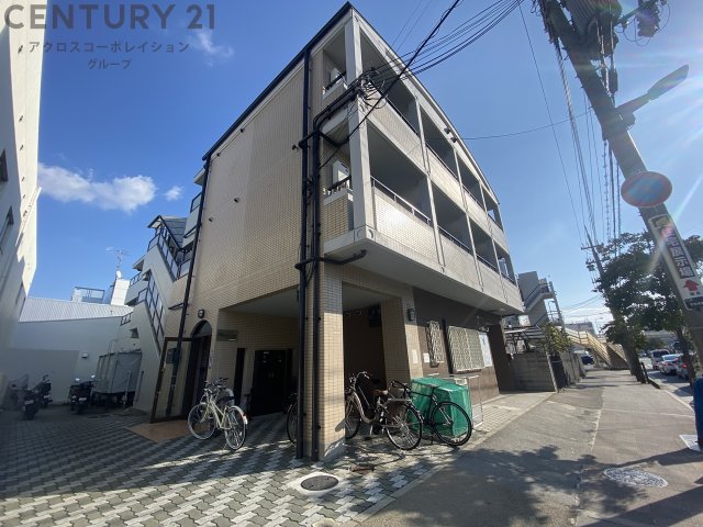 建物外観　オートロック付きで安心です♪