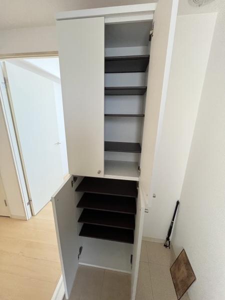 その他設備　下駄箱あります