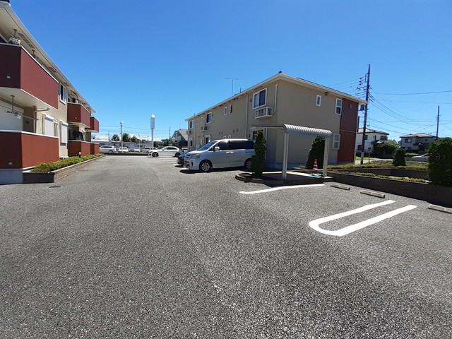 駐車場　駐車場