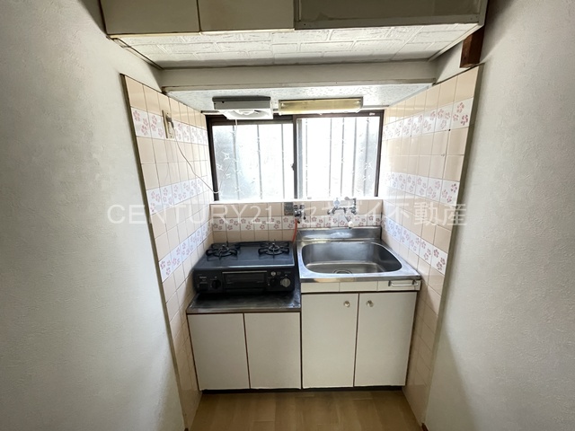 南本町4丁目貸家のキッチン写真