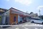 コンビニ　セブンイレブン　生駒山崎町店（コンビニ）まで630m