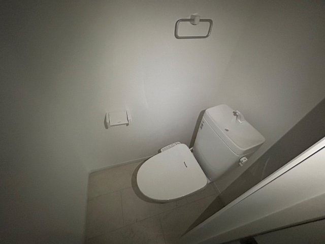 トイレ　落ち着いたトイレです