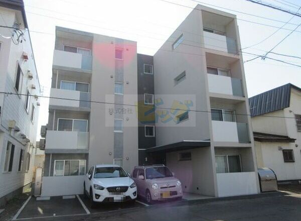 建物外観　エアコン完備の人気のデザイナーズマンションです。
