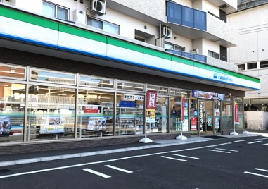 コンビニ　ファミリーマート札幌麻生町5丁目店（コンビニ）まで70m