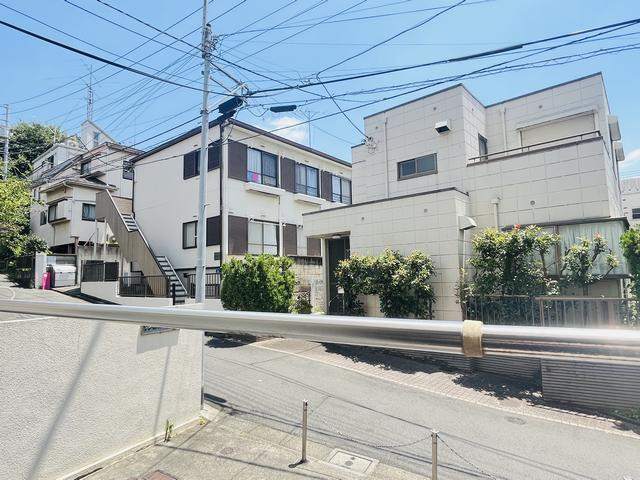 居室・リビング　角部屋で日当たりグッド