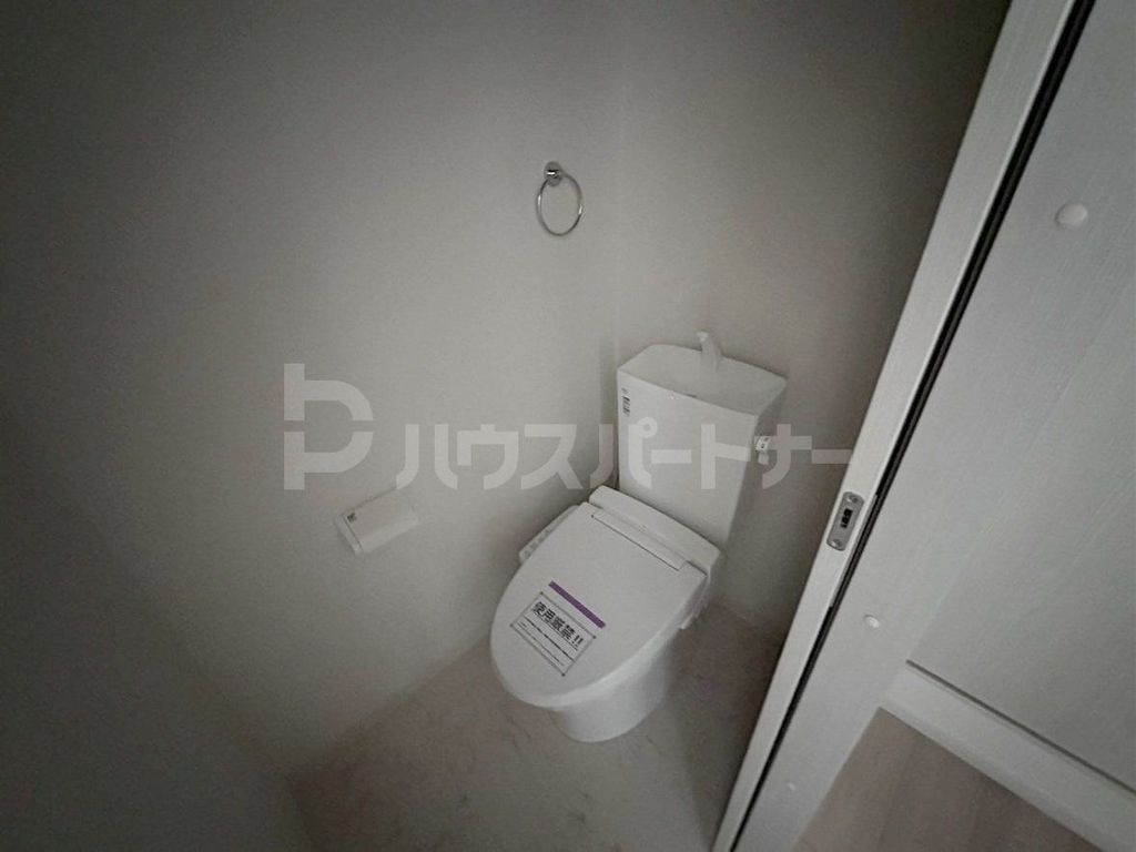 ＪＲ川越線 西大宮駅 徒歩9分 3階建 築1年のトイレ写真