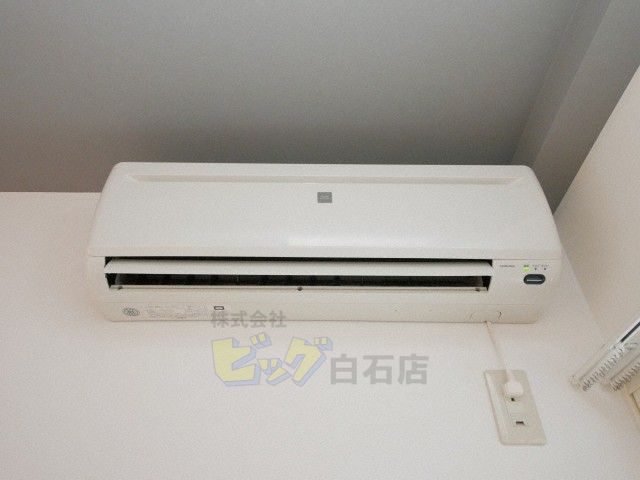 その他設備　夏も快適なエアコン付きです♪