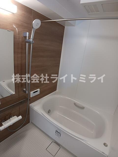 バス・シャワールーム　?