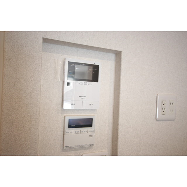 セキュリティ　モニター付きインターホン完備で安心！