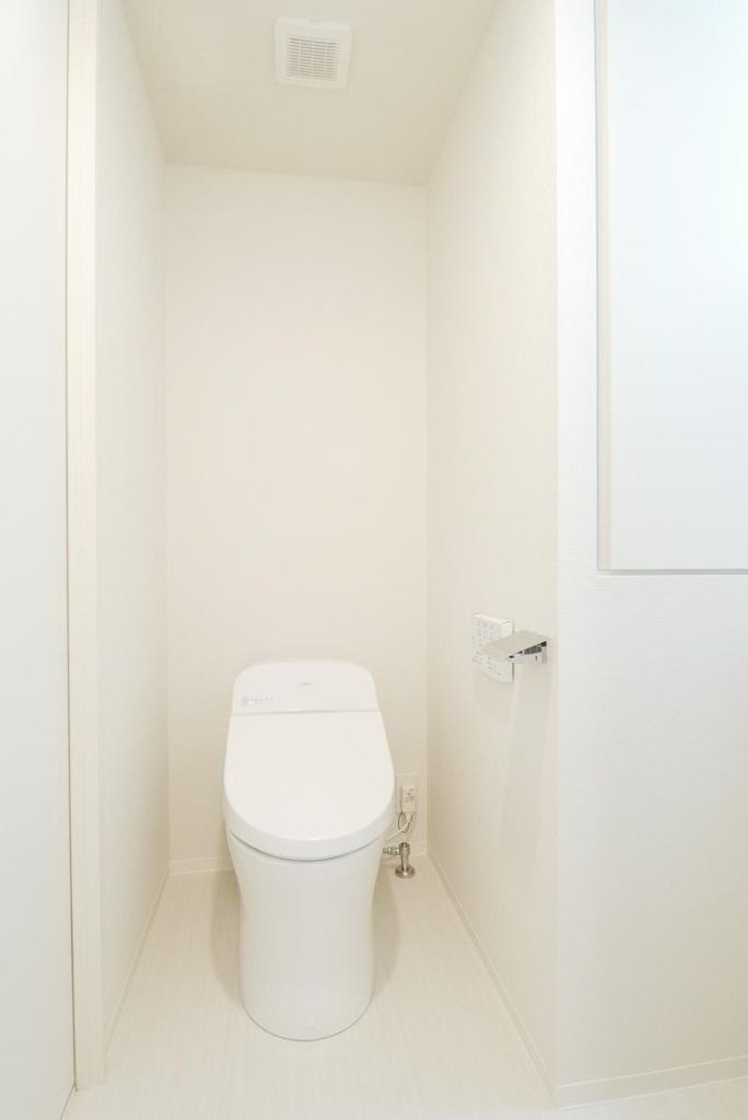 トイレ　※同タイプの別のお部屋です。