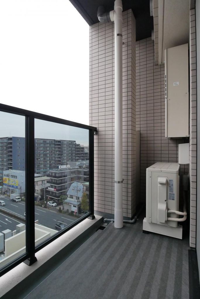 バルコニー　※同タイプの別のお部屋です。