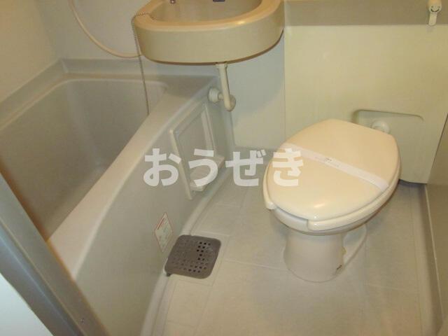 トイレ　別タイプ参考写真