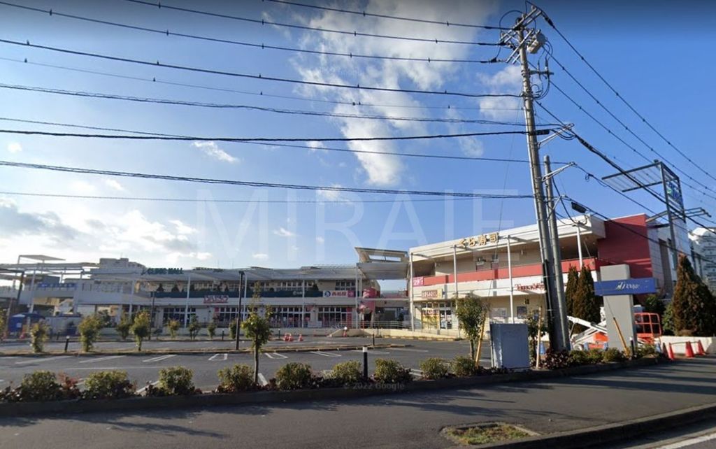 ショッピングセンター　西松屋トレアージュ白旗店（ショッピングセンター）まで610m