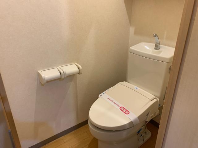 トイレ　シャワー付きトイレ