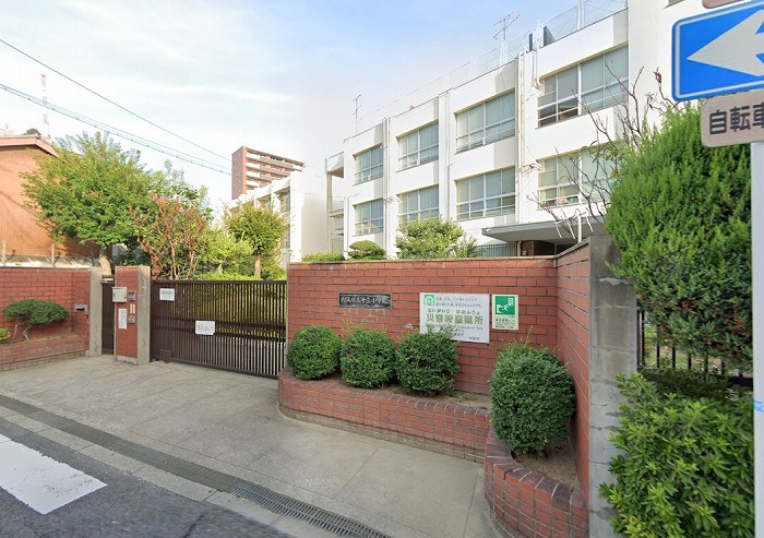 小学校　大阪市立十三小学校（小学校）まで1076m