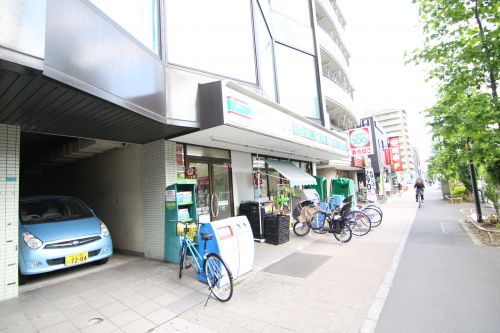 コンビニ　ローソンストア100 東葛西六丁目店（コンビニ）まで300m