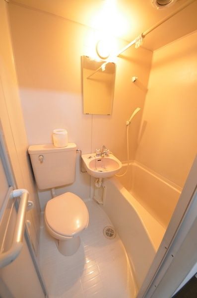 トイレ　★お部屋探しは株式会社タウンハウジング東京まで★