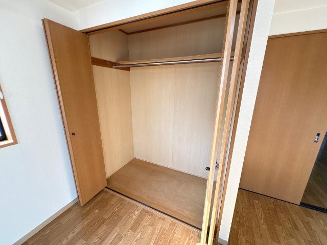 収納　洋室クローゼット