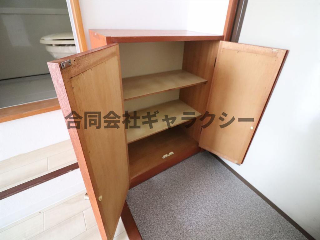 玄関　シューズボックス