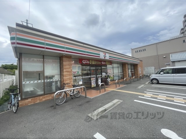 コンビニ　セブンイレブン東大阪長田中三丁（コンビニ）まで2200m